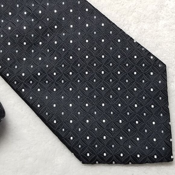 Burma Bibas Tie Necktie 100% Silk Black Polka dot Geometric Made In USA - Picture 2 of 6